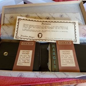 Johnathon Haager Mens Wallet